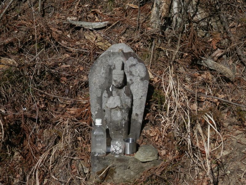 数馬分岐の馬頭観音像