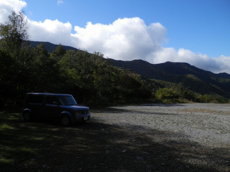 すずらん自生地の駐車場