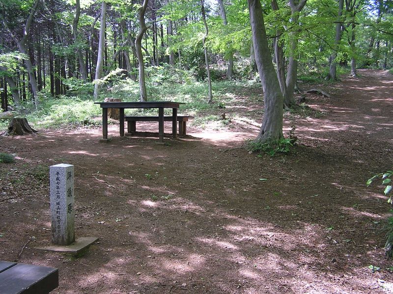 城山湖 -- 評議原の休憩所