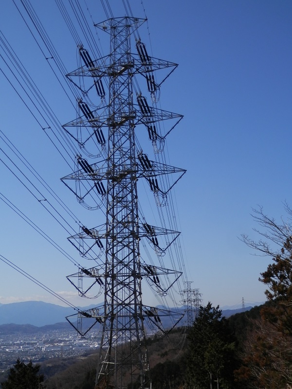 手前より、秦浜線8号、7号、6号