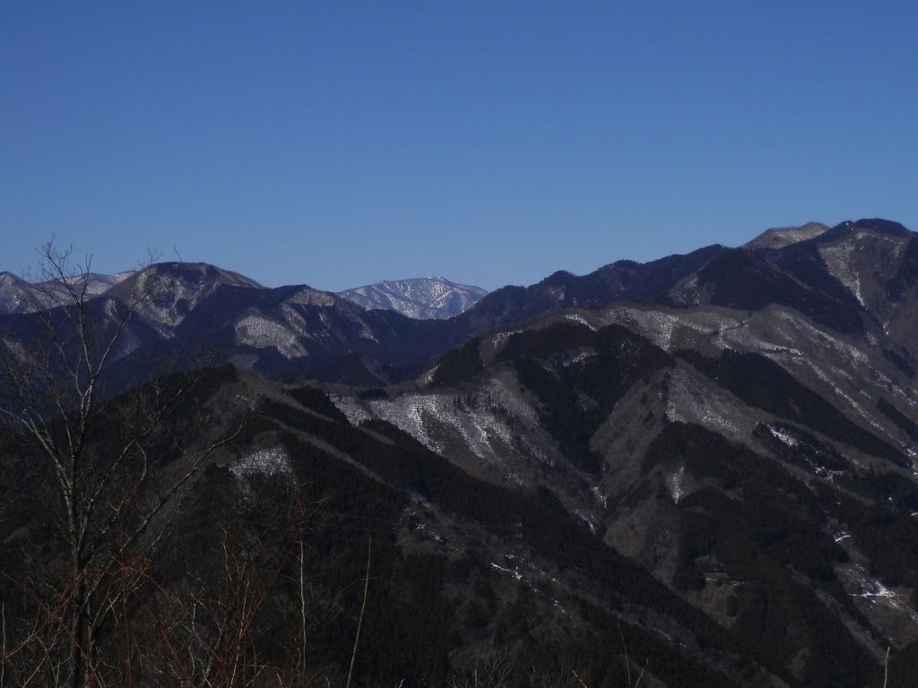 雲取山を望遠で