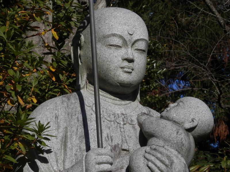 南高尾山稜 -- とうがらし地蔵尊