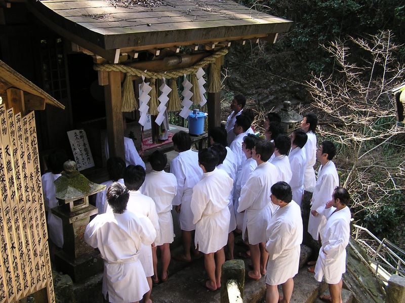 高尾山-蛇滝口 -- 修行者たち