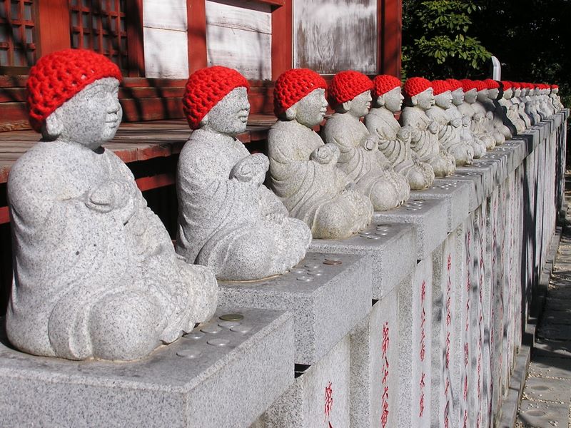 南高尾山稜 -- 薬王院大師堂