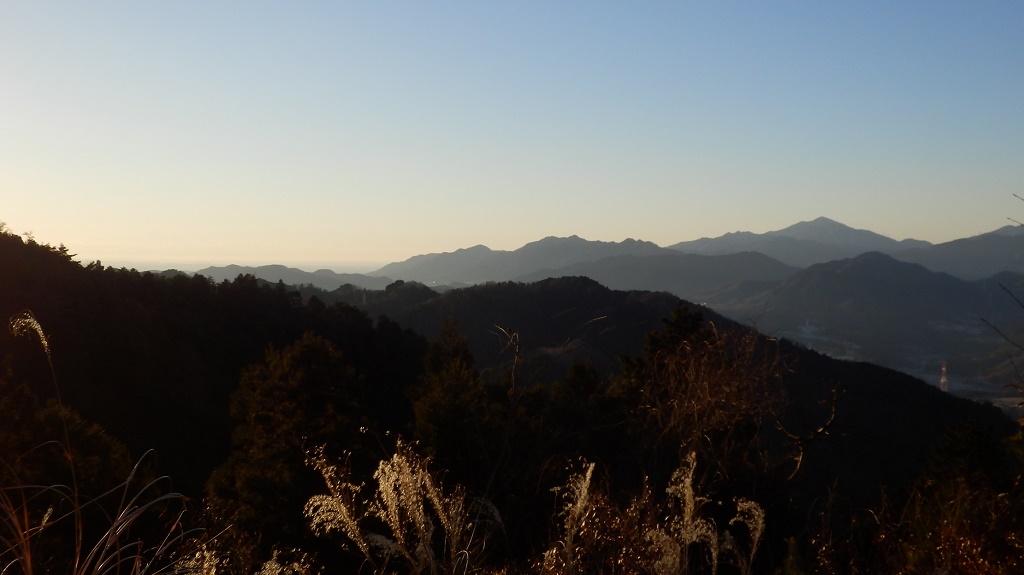 一丁平展望台より、大山、相州アルプス、相模湾"
