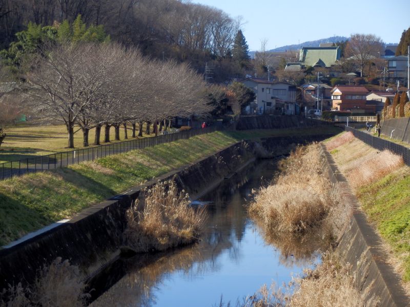 京王片倉駅からJR片倉駅へ