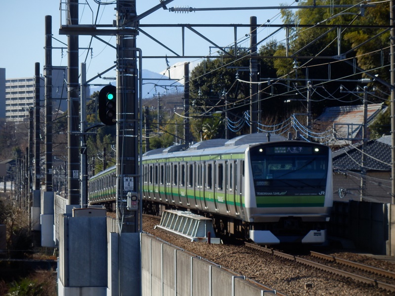 富士山と丹沢が見えるJR片倉駅