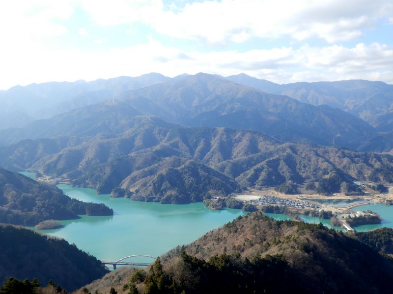 尊仏山荘と蛭ヶ岳山荘も