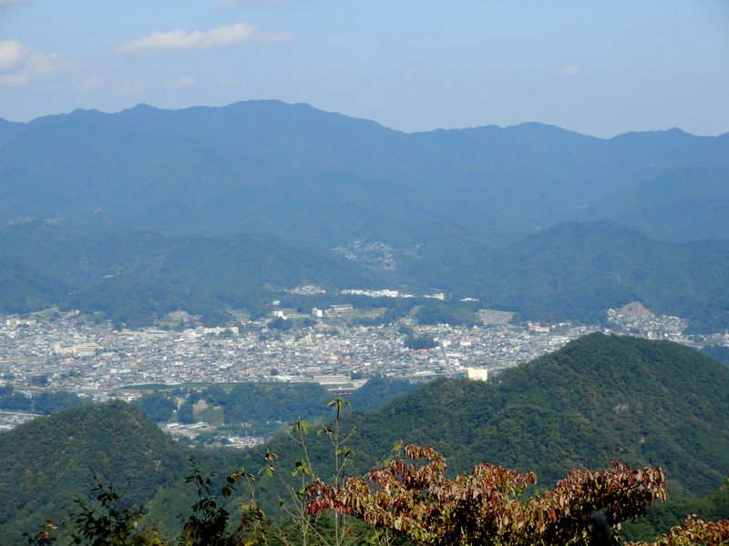 笹尾根と上野原市街地