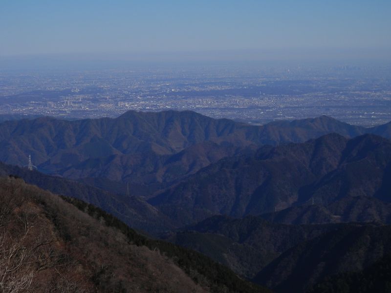塔ノ岳より、相州アルプスを望む