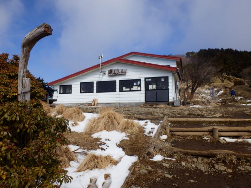 しるこ旗のない花立山荘