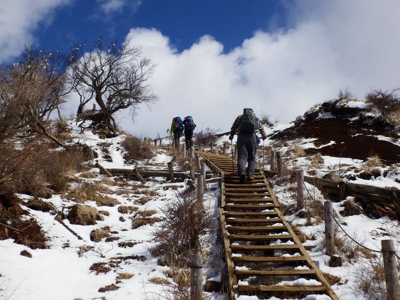 塔ノ岳山頂までわずか
