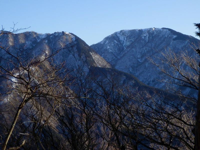 烏尾山と三ノ塔