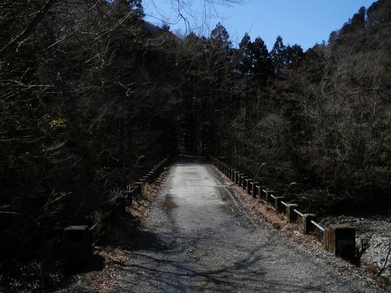 千鳥橋に下り立つ。