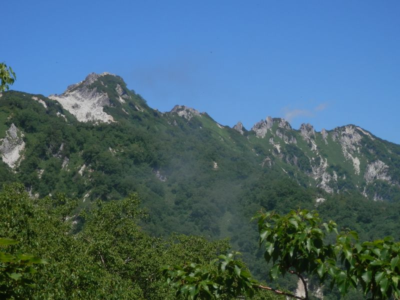 合戦沢ノ頭より、燕岳を望む