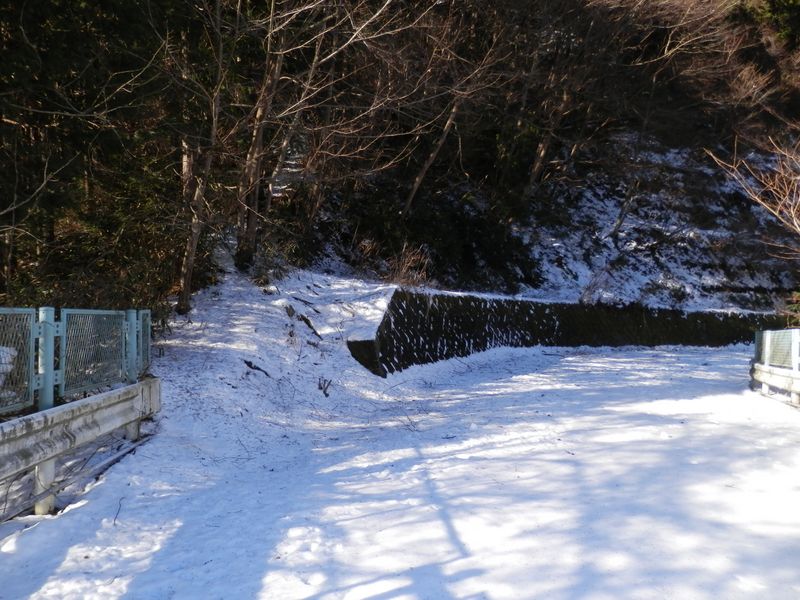 栂立尾根の取り付き