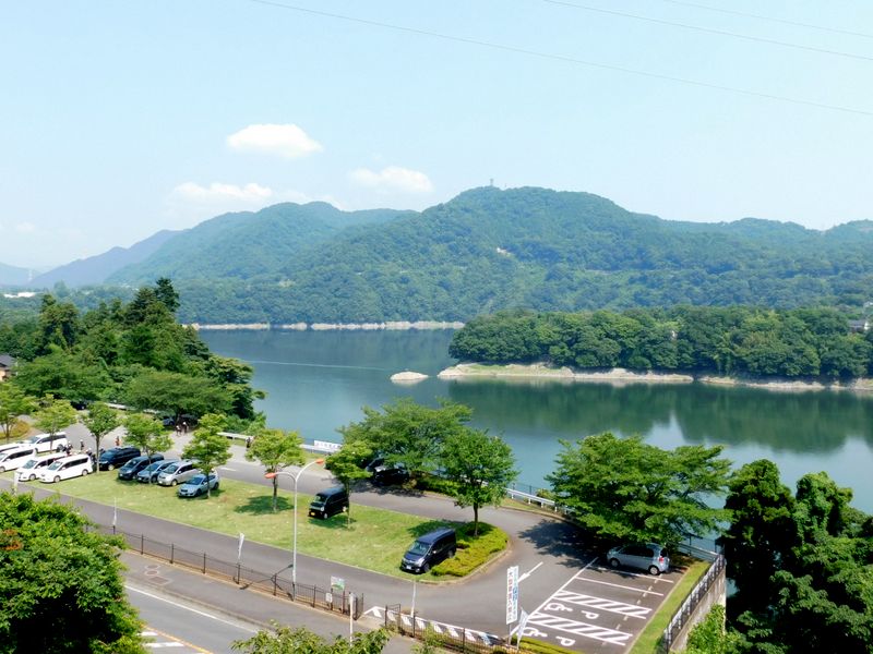 泰光寺山と南高尾山稜を望む