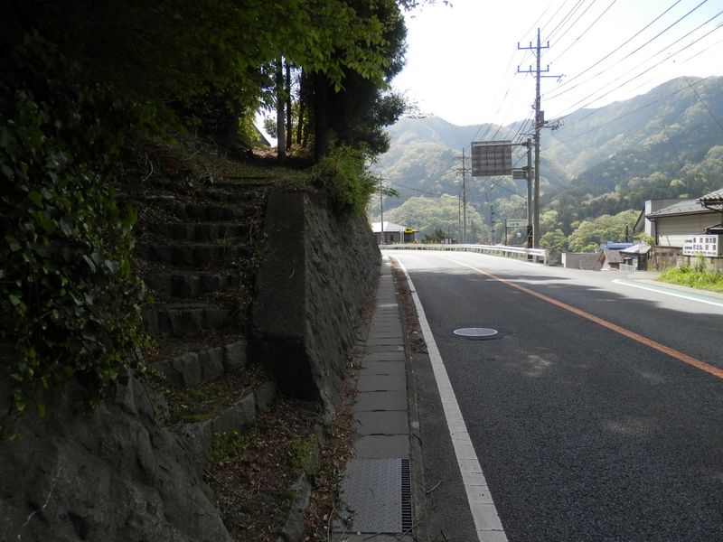 綱之上御前山に、ここから登ってみる