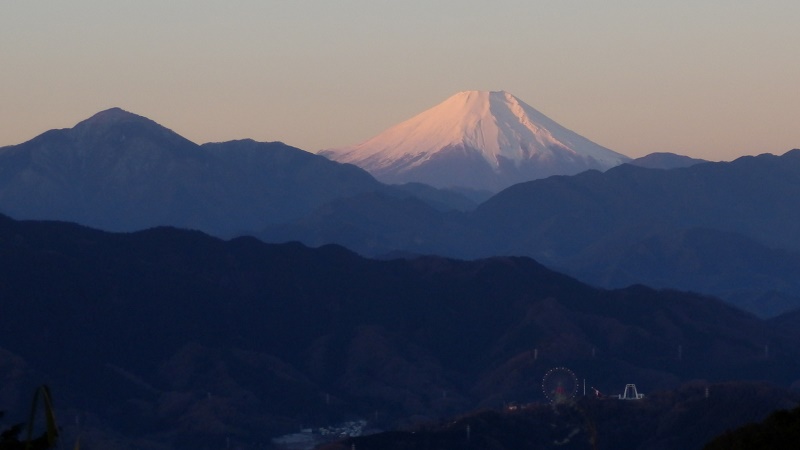 元旦の 高尾山・小仏城山