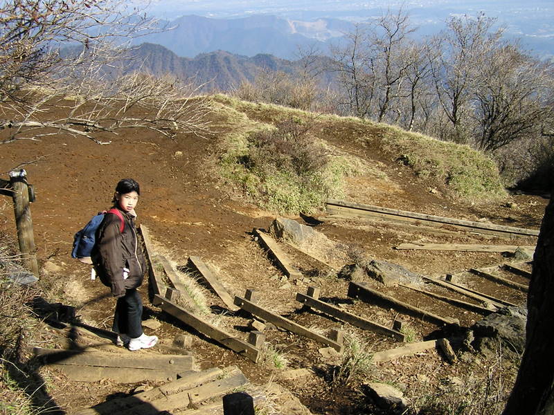 イタツミ尾根から大山 -- 雷ノ峰尾根コースを下ります