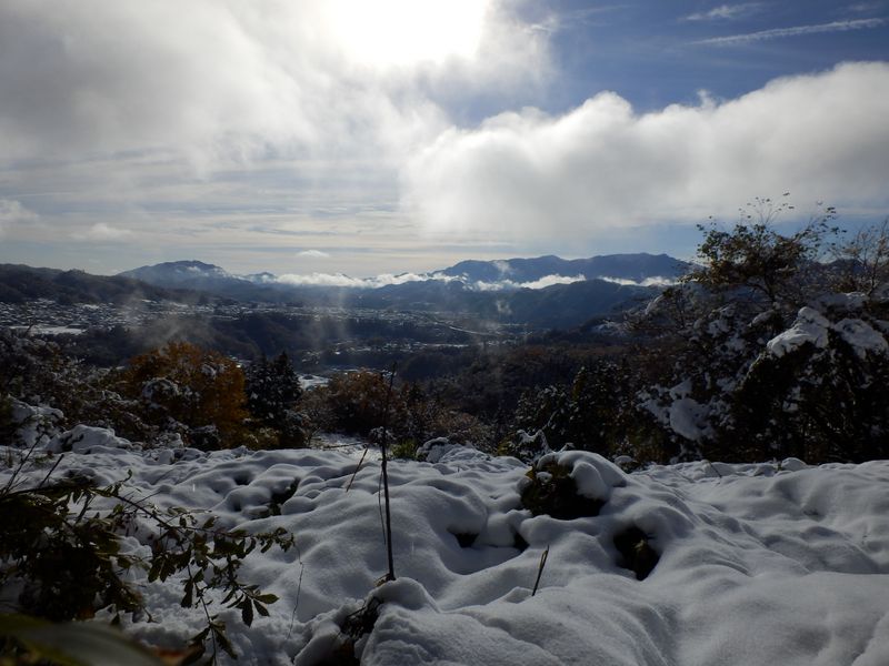 石老山と仏果山
