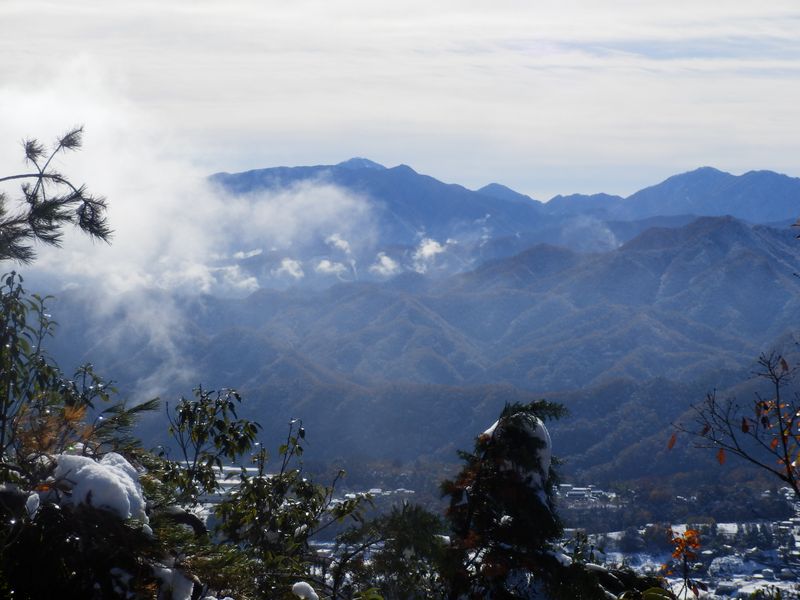 蛭ヶ岳山荘が見える
